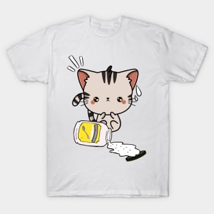 Cute Tabby Cat spilled mayonnaise T-Shirt